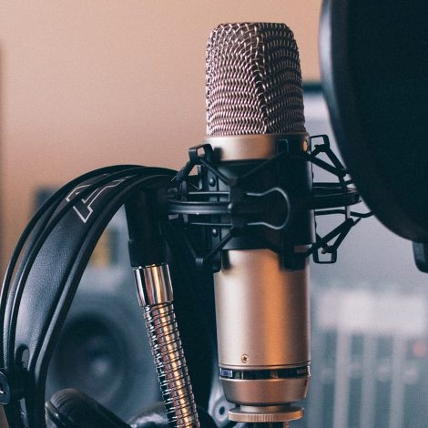 Люди, без которых не было бы аудиокниг: чтецы рассказывают о своей профессии — блог Storyport